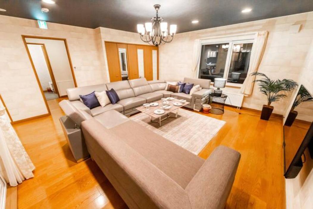 The Worldwide House Villa Sapporo Exterior photo